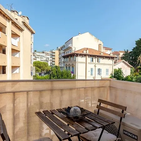 Suquet Center - 100m From & 10min Palace