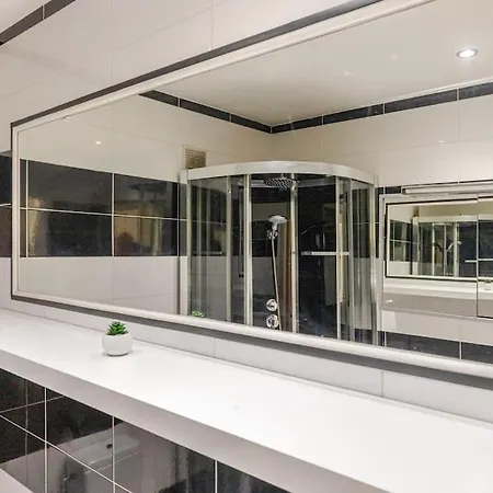 Suquet Center - 100m From & 10min Palace Apartment *